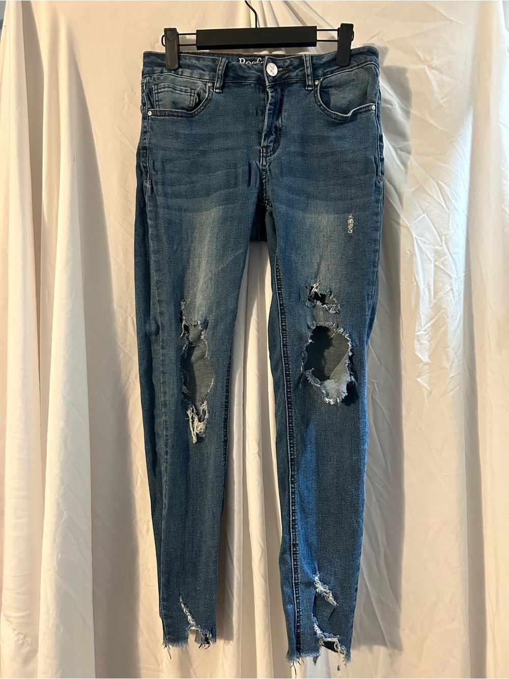 Ripped Dark Blue Skinny Jeans for Women - Slim Fit